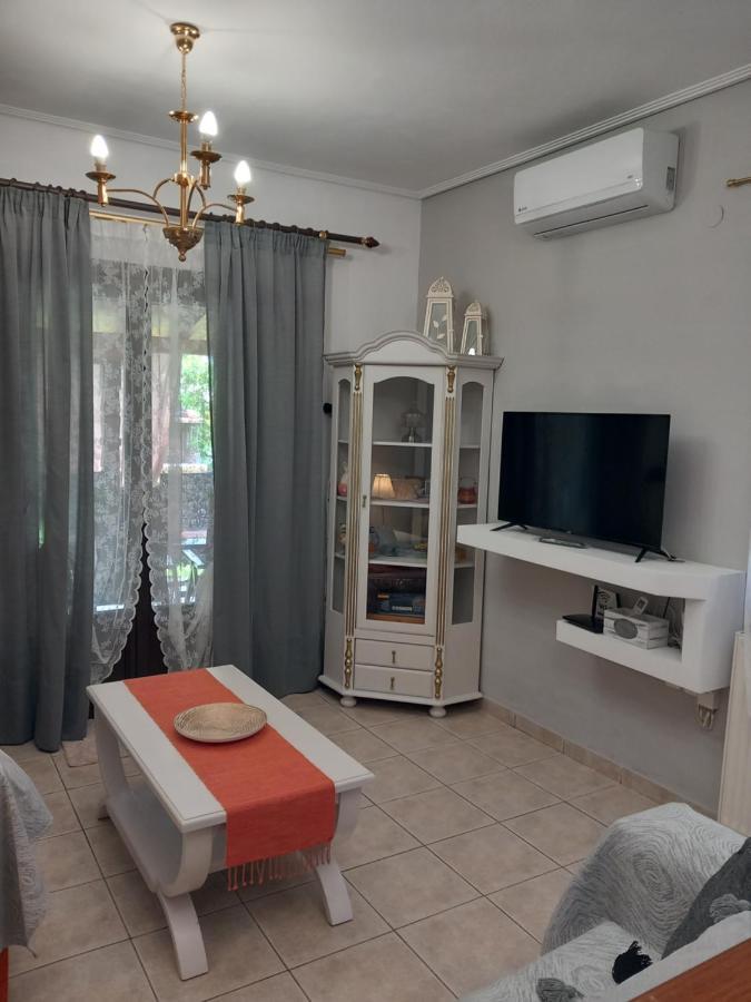 Вилла Poly'S Sea Side House Коропи Экстерьер фото